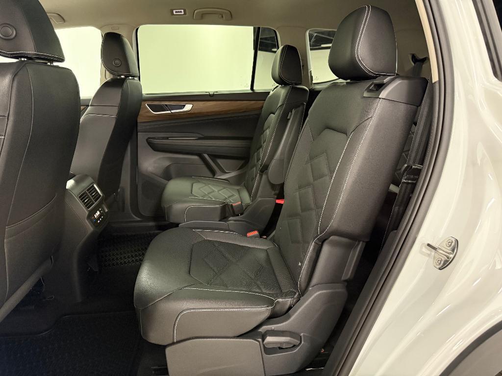 new 2026 Volkswagen Atlas car, priced at $45,919