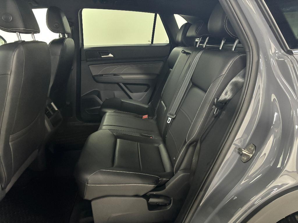 used 2021 Volkswagen Atlas Cross Sport car, priced at $27,352