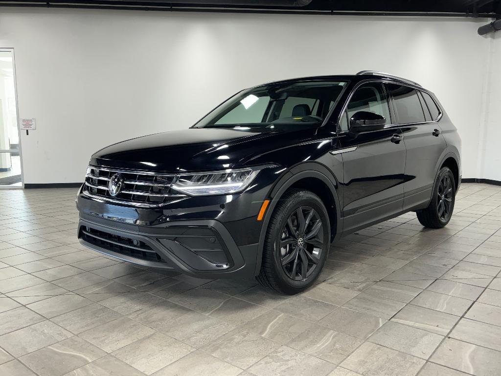 new 2024 Volkswagen Tiguan car, priced at $32,705