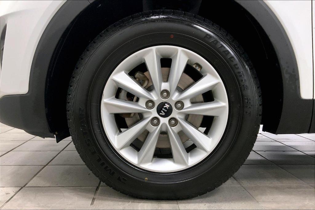 used 2019 Kia Sorento car, priced at $14,232