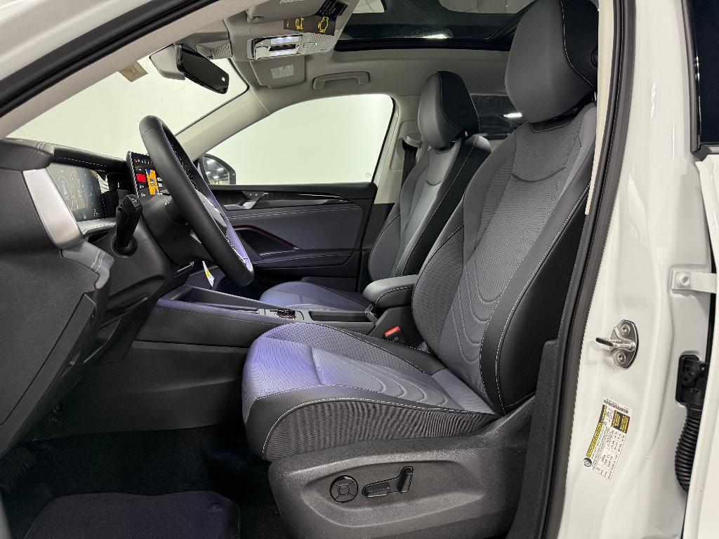 new 2025 Volkswagen Tiguan car, priced at $34,323