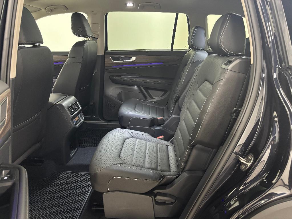 new 2025 Volkswagen Atlas car, priced at $46,254
