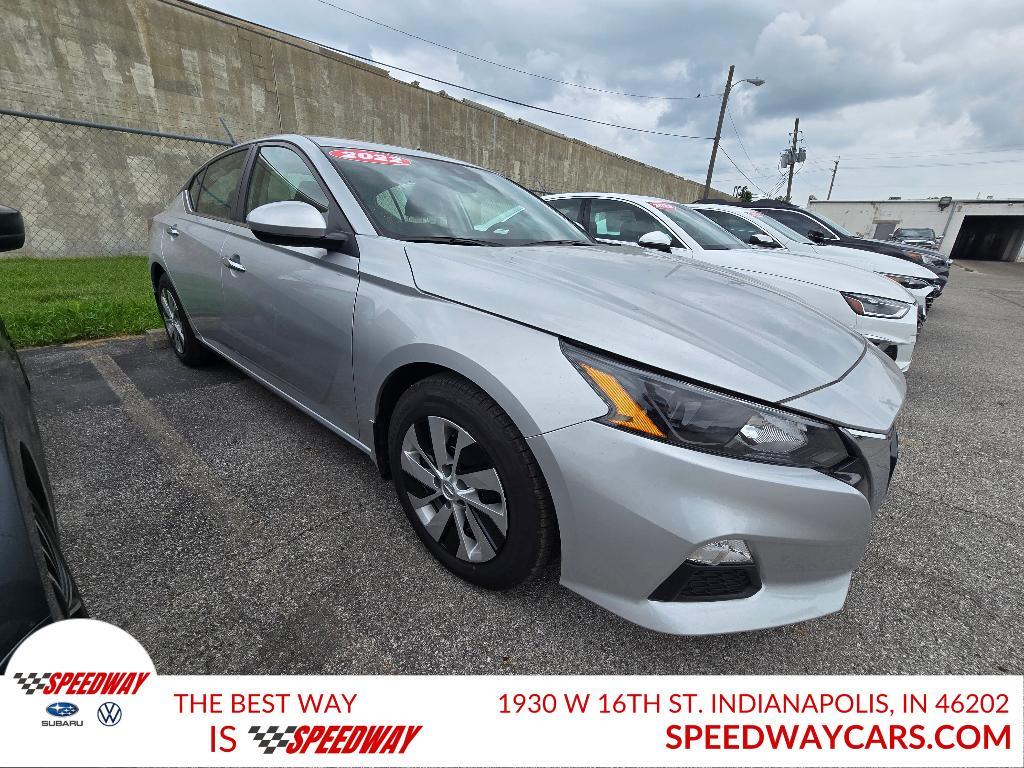 used 2022 Nissan Altima car, priced at $20,000
