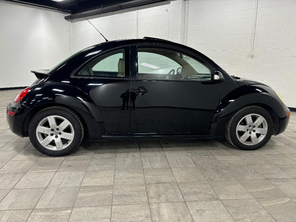 used 2007 Volkswagen New Beetle car, priced at $5,286