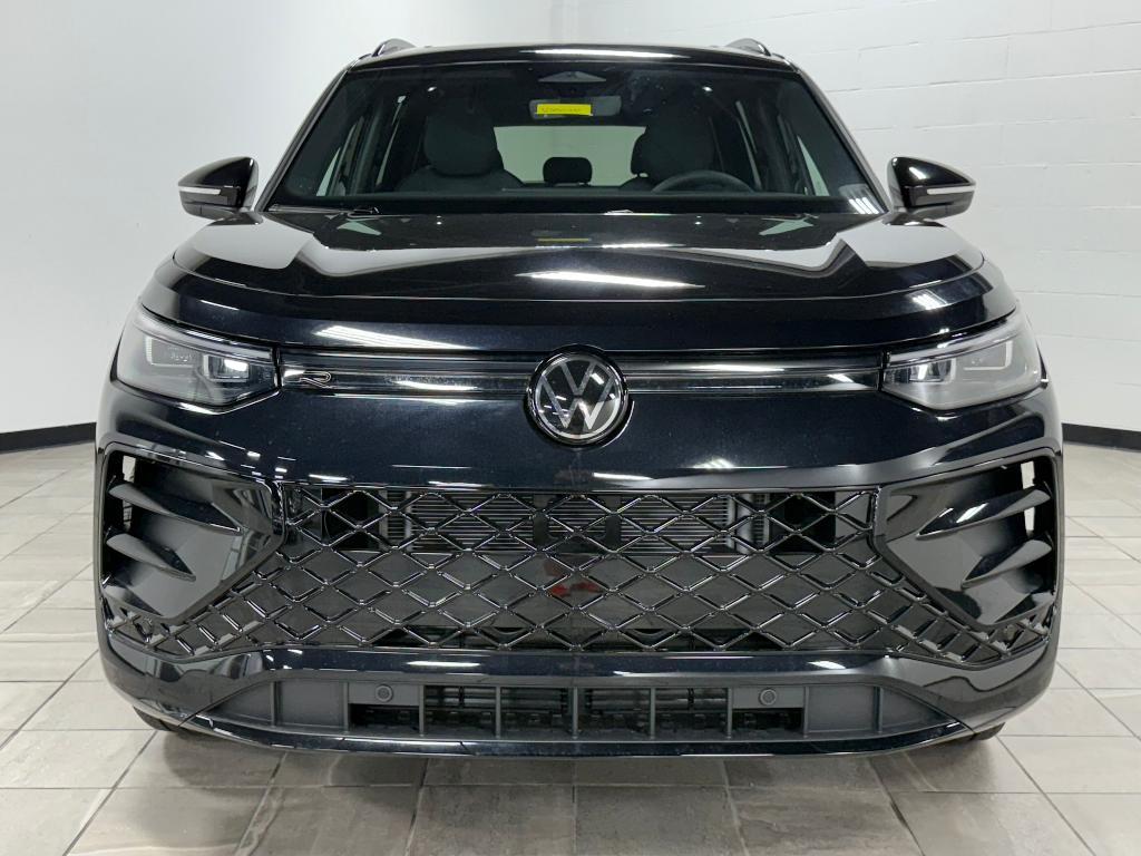 new 2025 Volkswagen Tiguan car, priced at $37,077