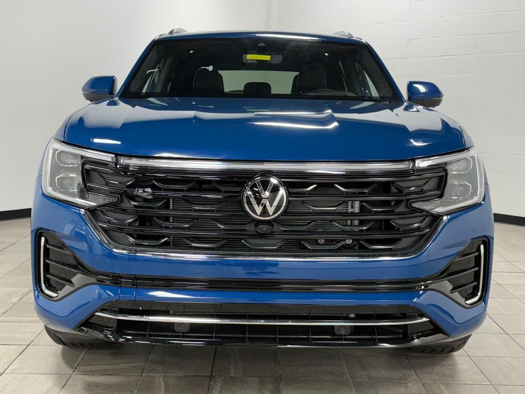 new 2025 Volkswagen Atlas Cross Sport car, priced at $53,192