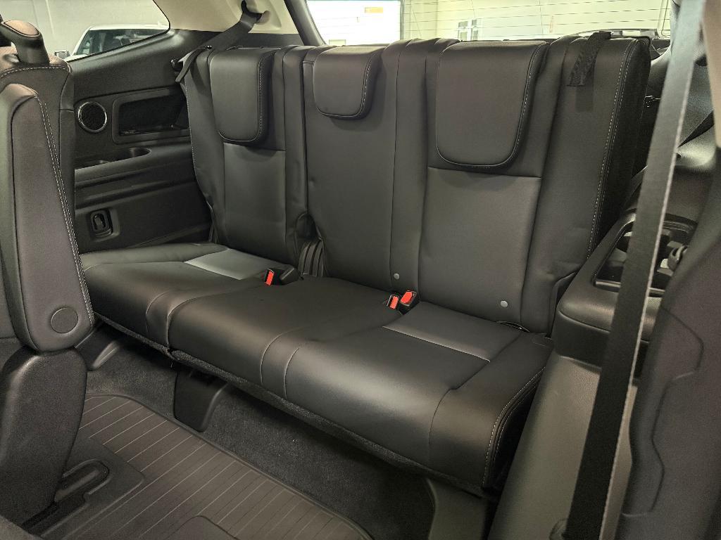 new 2025 Subaru Ascent car, priced at $53,273