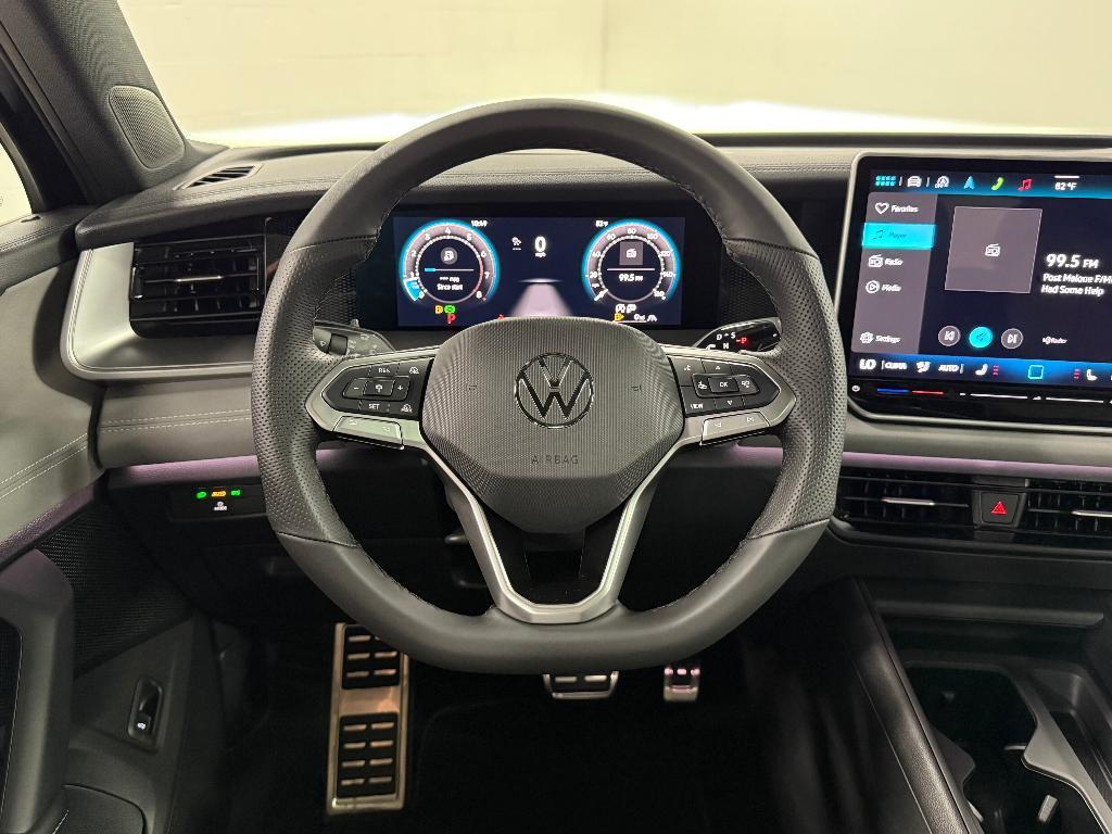 new 2025 Volkswagen Tiguan car, priced at $37,196