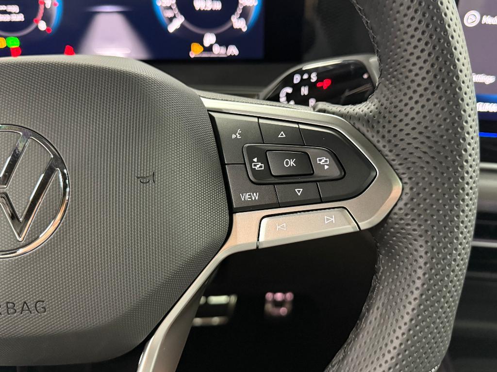 new 2025 Volkswagen Tiguan car, priced at $37,196