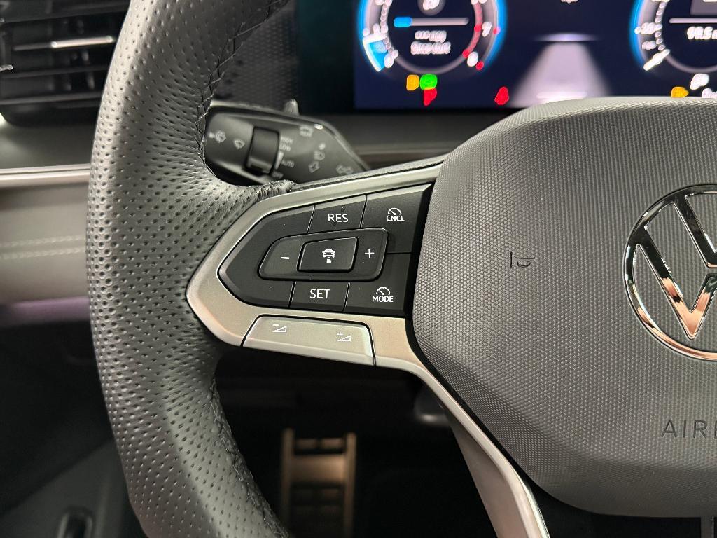 new 2025 Volkswagen Tiguan car, priced at $37,196