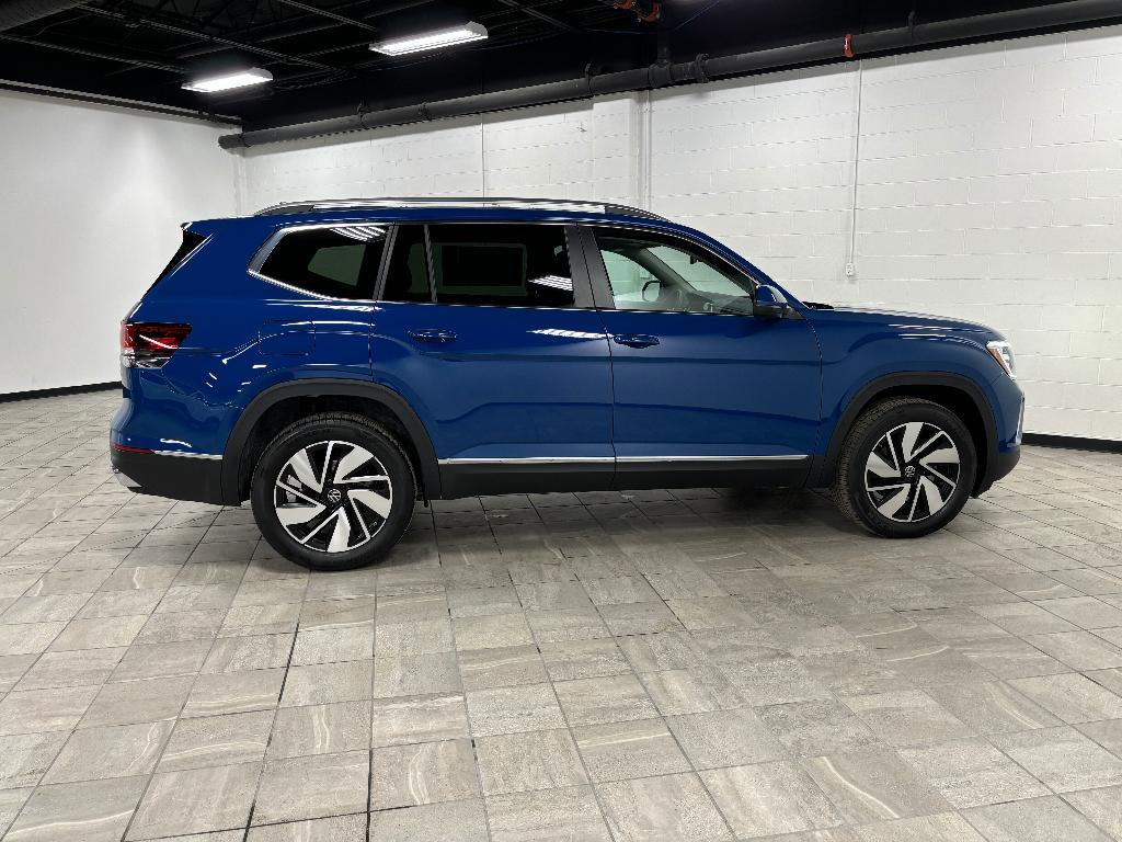 new 2025 Volkswagen Atlas car, priced at $48,081