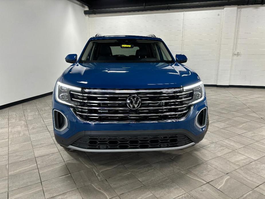 new 2025 Volkswagen Atlas car, priced at $48,081