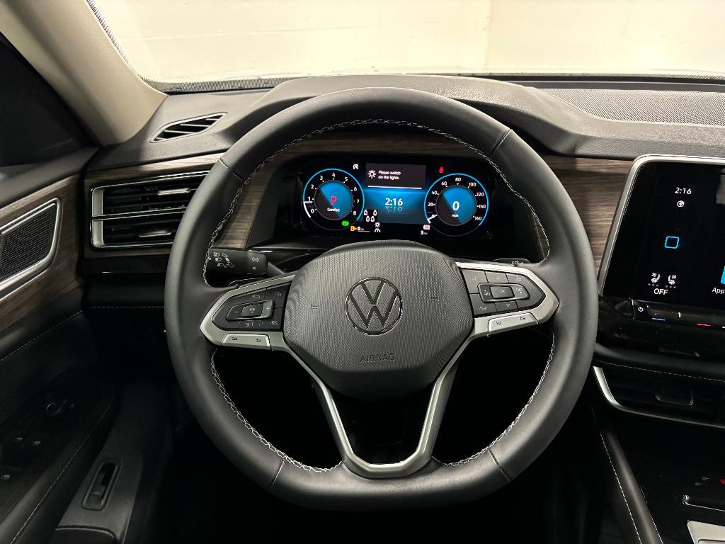 new 2025 Volkswagen Atlas car, priced at $48,081