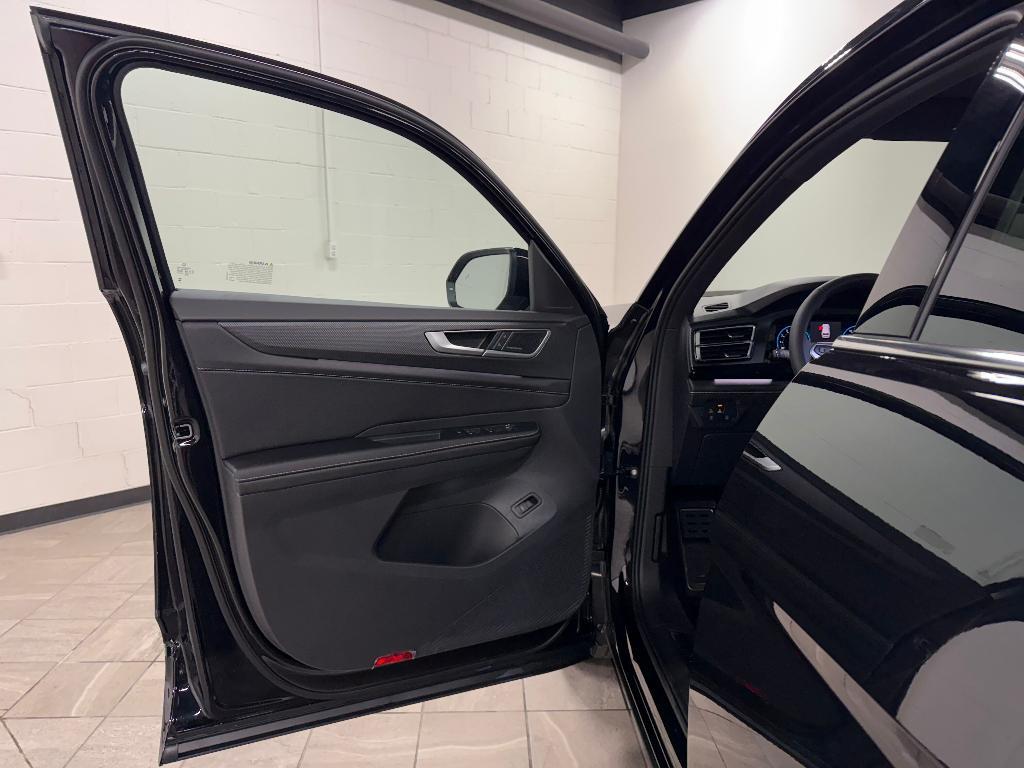 new 2026 Volkswagen Atlas Cross Sport car, priced at $53,867