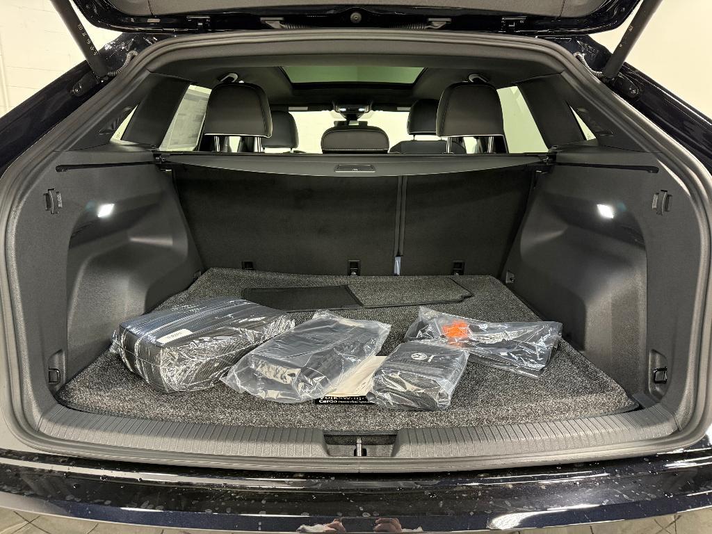 new 2026 Volkswagen Atlas Cross Sport car, priced at $53,867