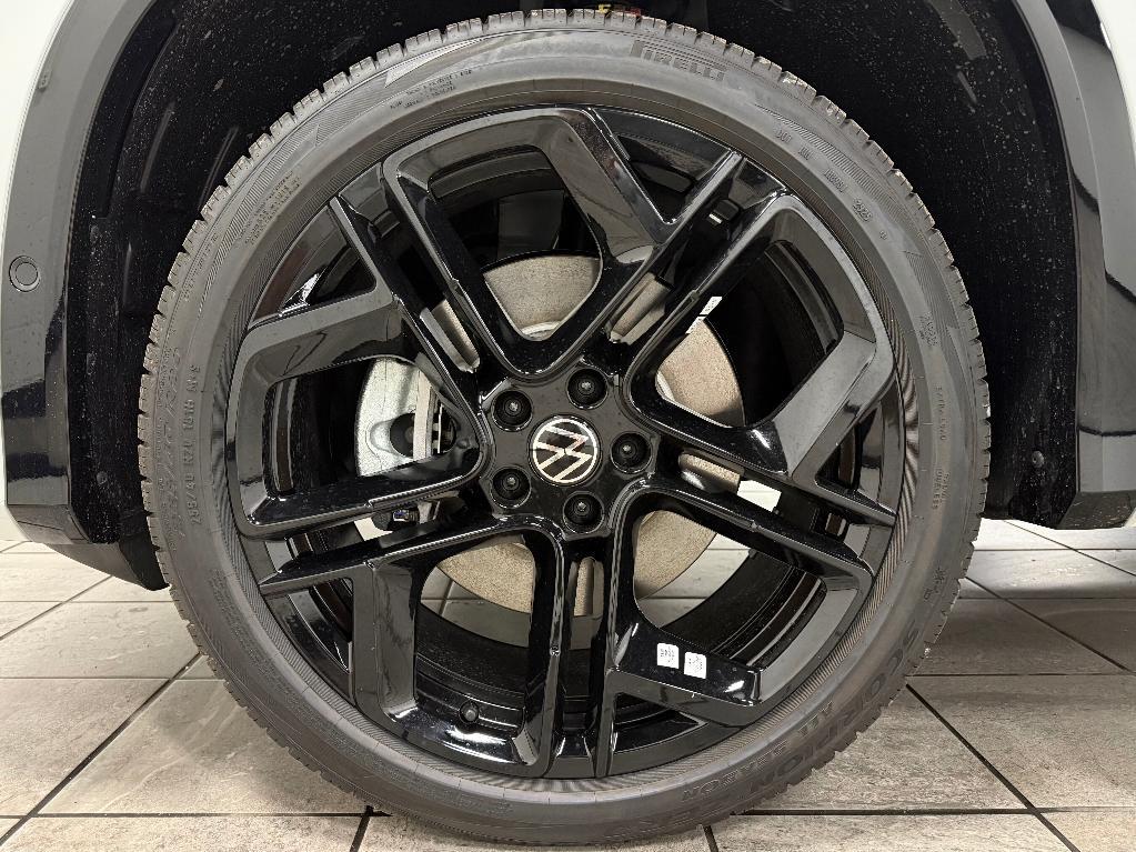 new 2026 Volkswagen Tiguan car, priced at $40,956