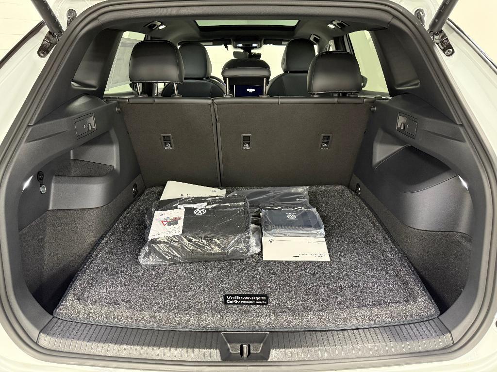 new 2026 Volkswagen Tiguan car, priced at $40,956