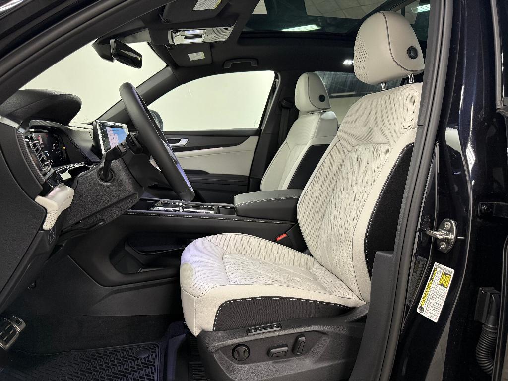 new 2025 Volkswagen Atlas Cross Sport car, priced at $50,692