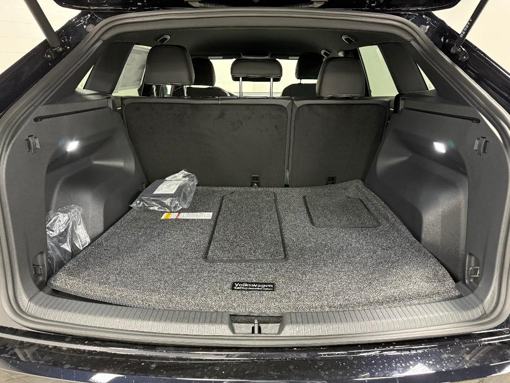 new 2026 Volkswagen Atlas Cross Sport car, priced at $40,635