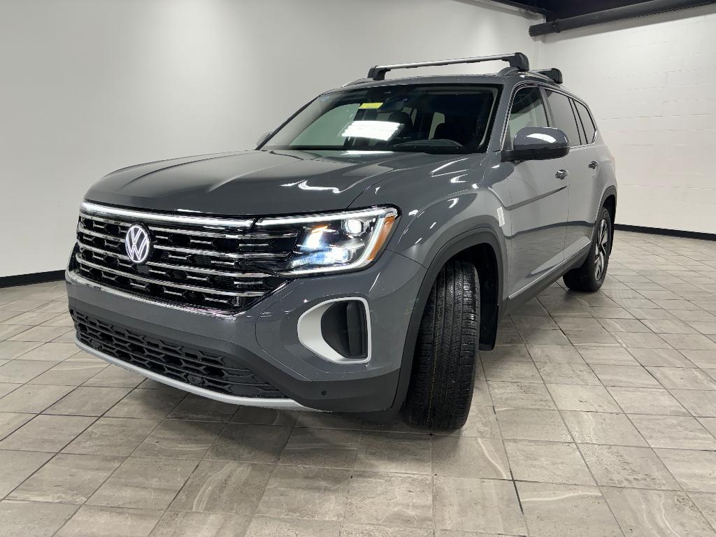 new 2025 Volkswagen Atlas car, priced at $48,555