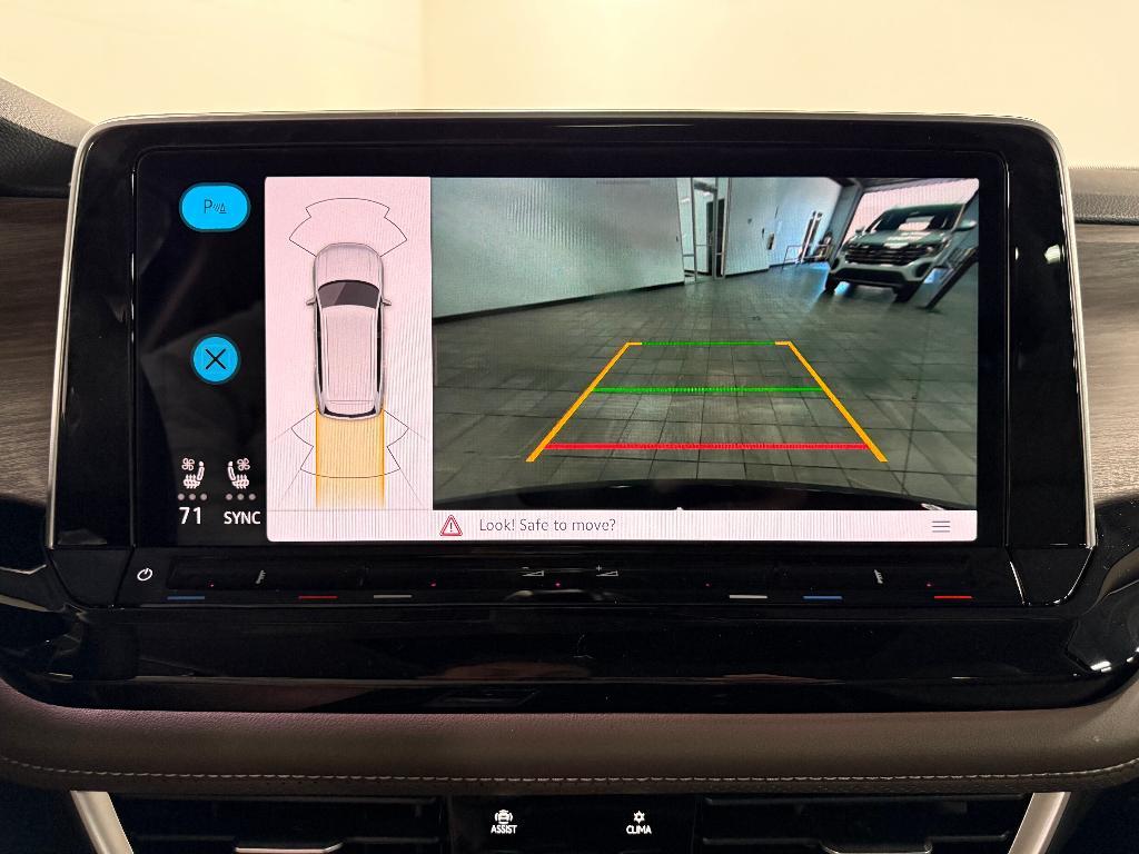 new 2026 Volkswagen Atlas car, priced at $50,428