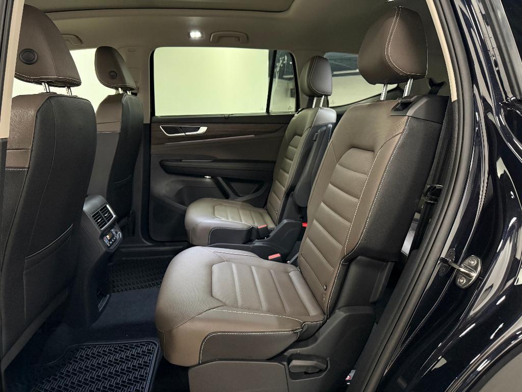 new 2026 Volkswagen Atlas car, priced at $50,428