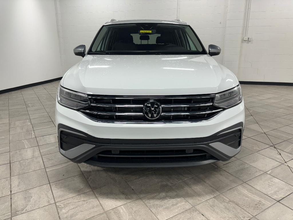 new 2024 Volkswagen Tiguan car, priced at $32,276