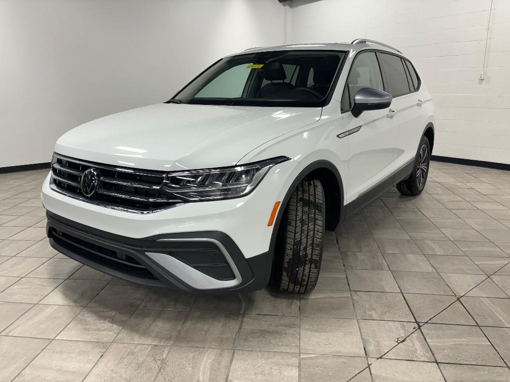 new 2024 Volkswagen Tiguan car, priced at $32,276