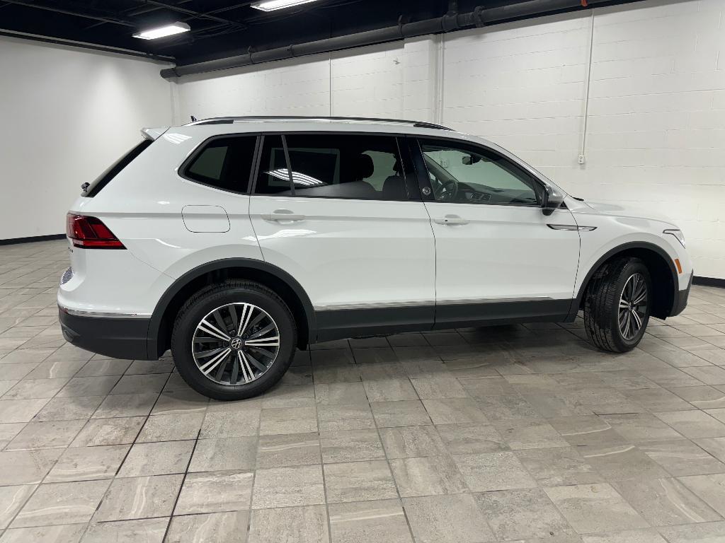 new 2024 Volkswagen Tiguan car, priced at $32,276