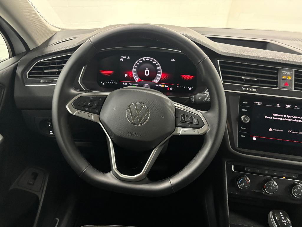 new 2024 Volkswagen Tiguan car, priced at $32,276