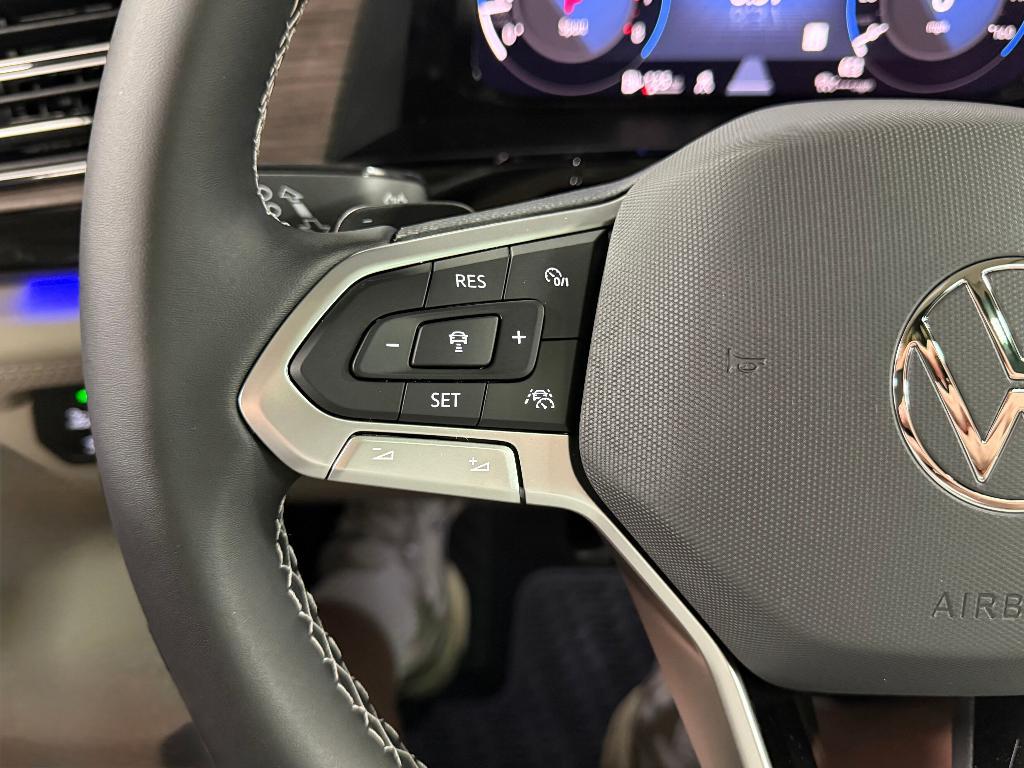 new 2025 Volkswagen Atlas car, priced at $44,427