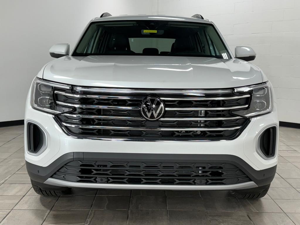 new 2026 Volkswagen Atlas car, priced at $45,584