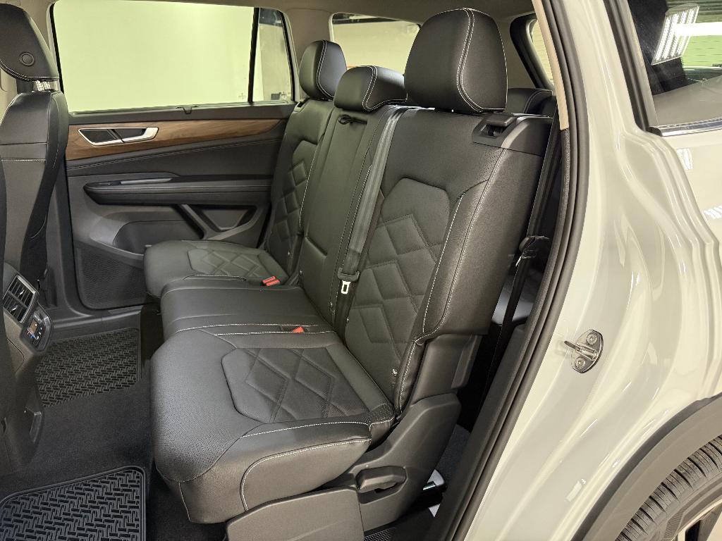 new 2026 Volkswagen Atlas car, priced at $45,584