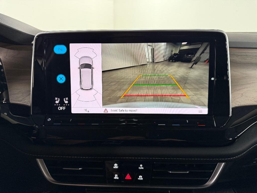 new 2026 Volkswagen Atlas car, priced at $45,584