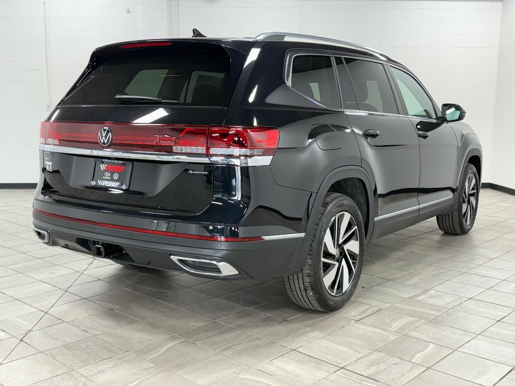 new 2025 Volkswagen Atlas car, priced at $48,156