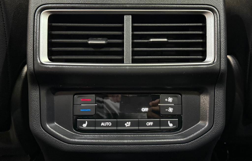 new 2025 Volkswagen Atlas car, priced at $48,156
