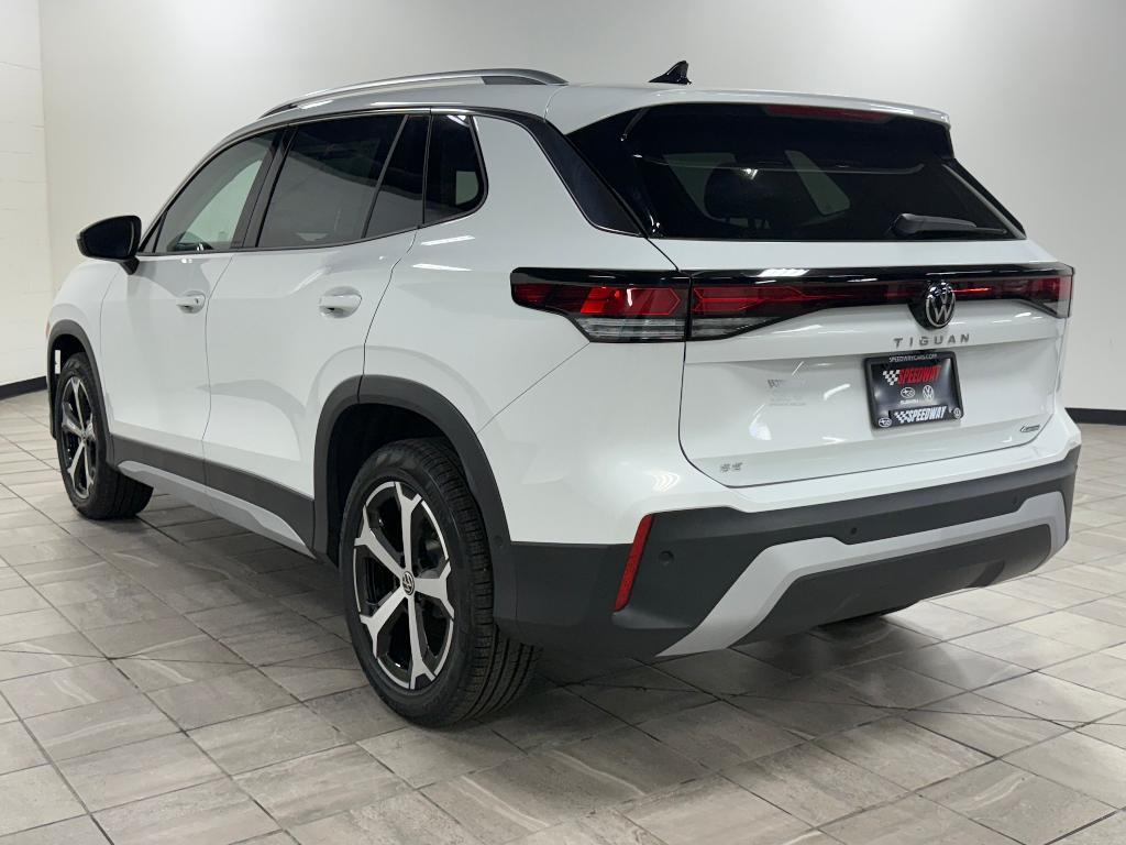 new 2025 Volkswagen Tiguan car, priced at $36,094
