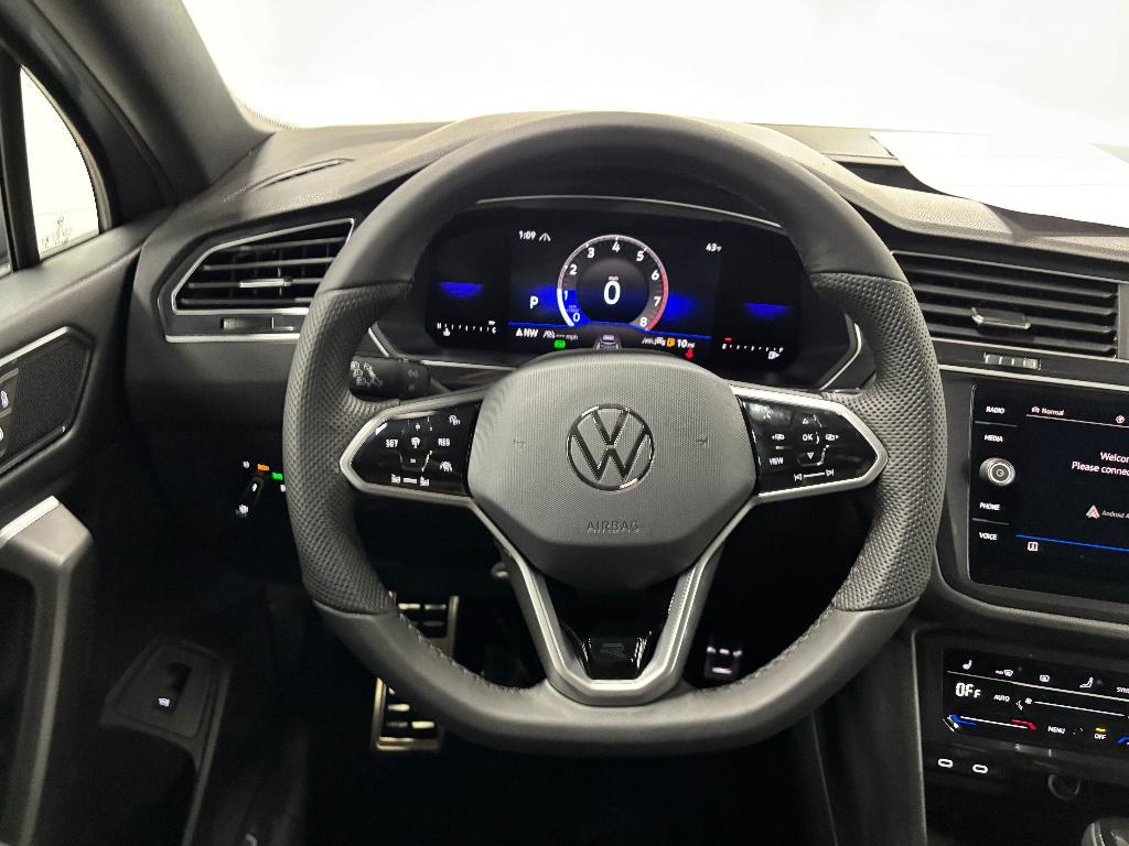 new 2024 Volkswagen Tiguan car, priced at $34,504