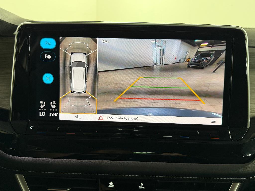 new 2025 Volkswagen Atlas car, priced at $50,343