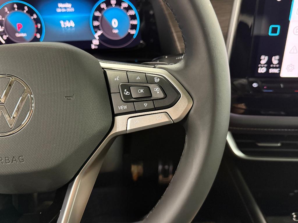 new 2025 Volkswagen Atlas car, priced at $50,343