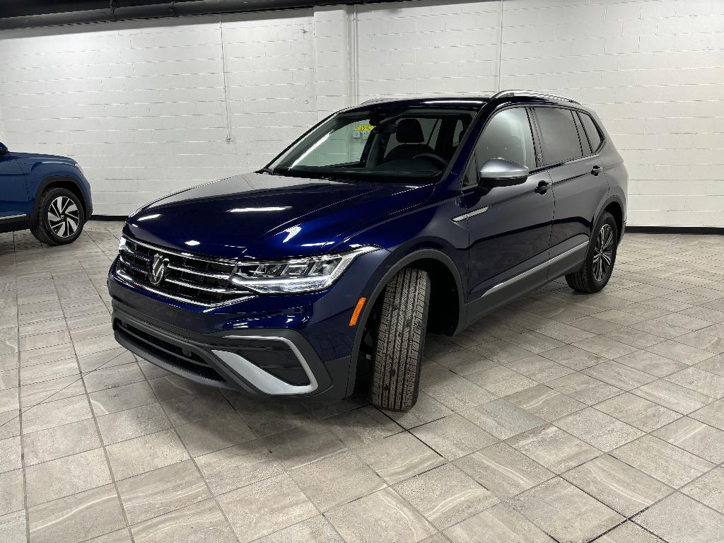 new 2024 Volkswagen Tiguan car, priced at $32,154