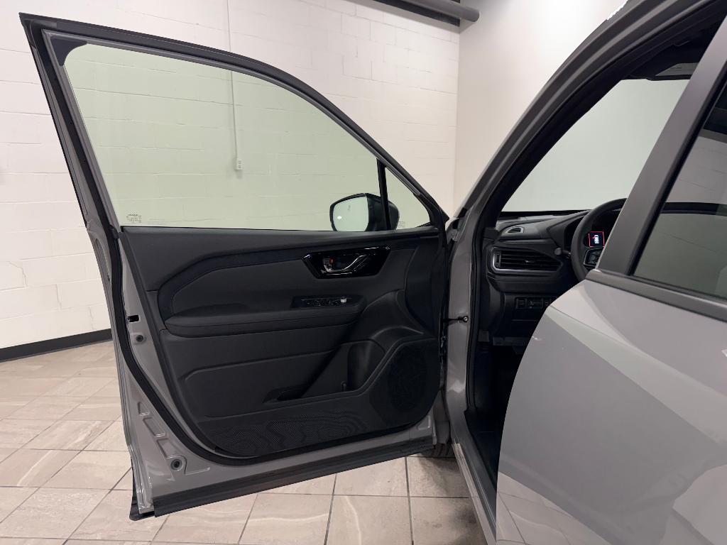 new 2025 Subaru Forester car, priced at $39,809