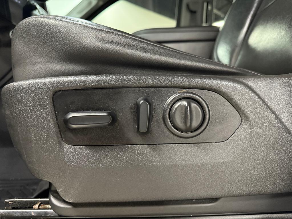 used 2020 Chevrolet Silverado 1500 car, priced at $31,900