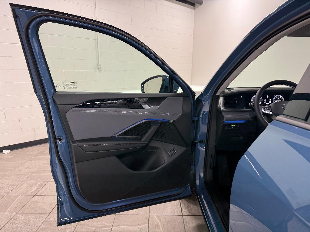 new 2026 Volkswagen Tiguan car, priced at $36,970