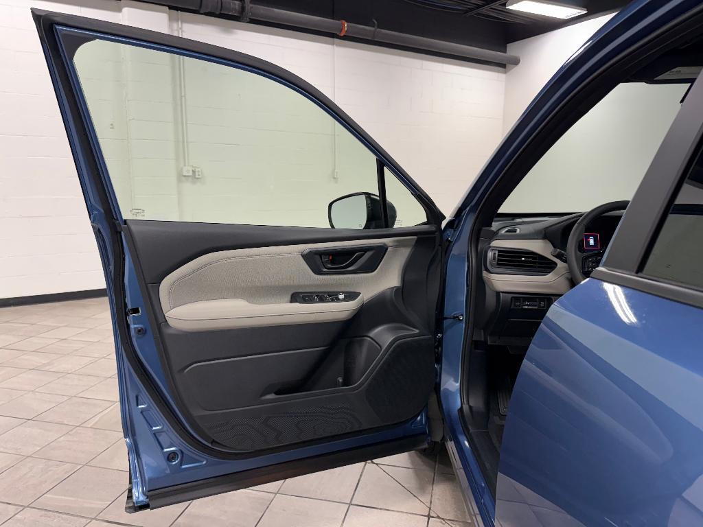 new 2025 Subaru Forester car, priced at $35,371