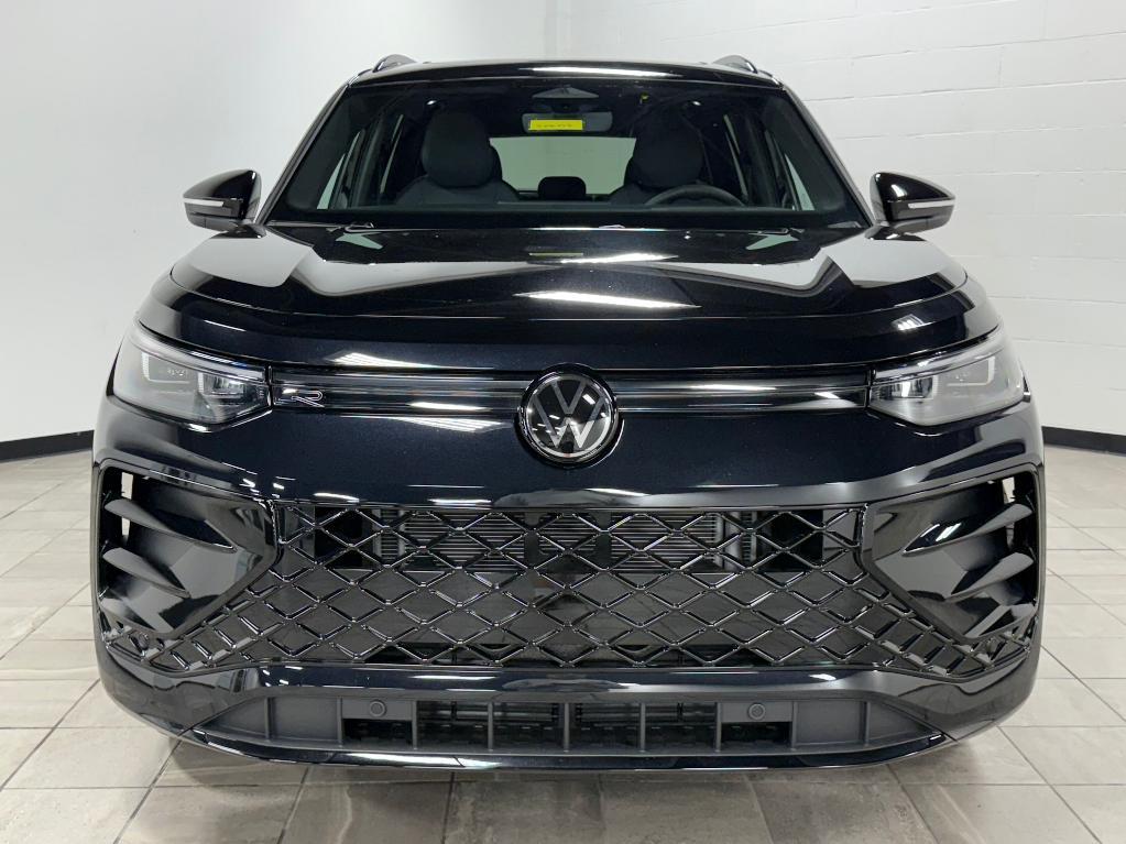 new 2025 Volkswagen Tiguan car, priced at $36,456