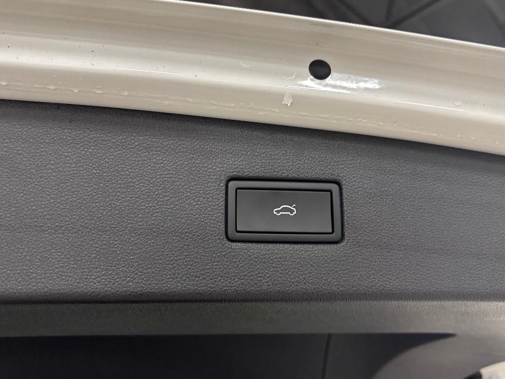 used 2024 Volkswagen Tiguan car, priced at $36,206
