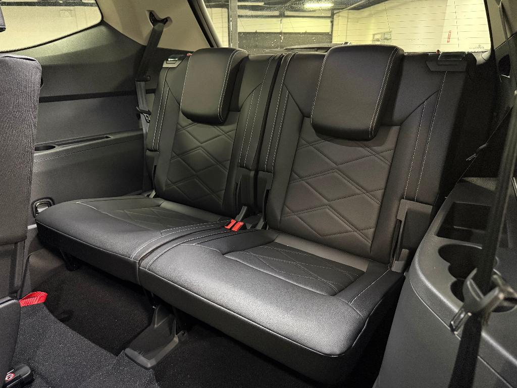 new 2026 Volkswagen Atlas car, priced at $45,375