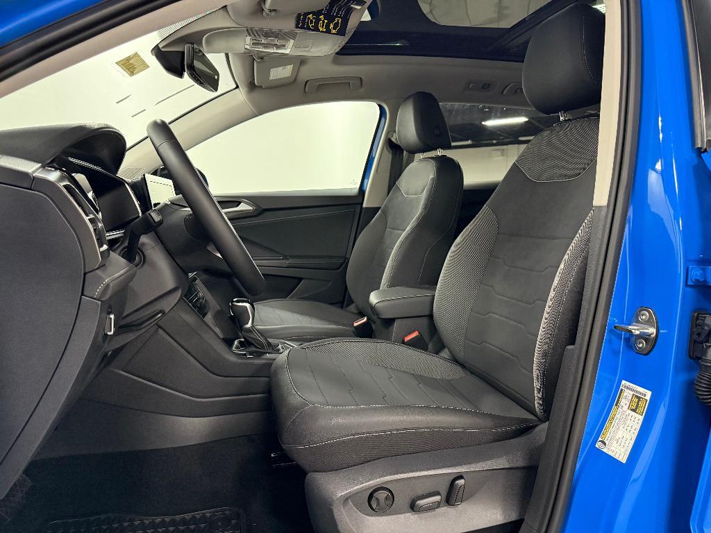 new 2025 Volkswagen Taos car, priced at $32,882