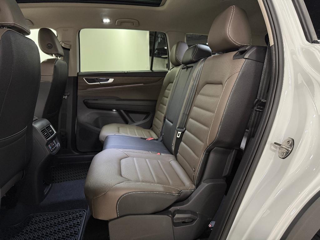 new 2026 Volkswagen Atlas car, priced at $50,193